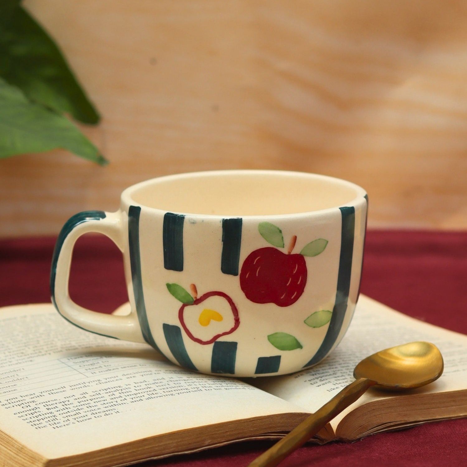 Apple Mug with premium quality material
