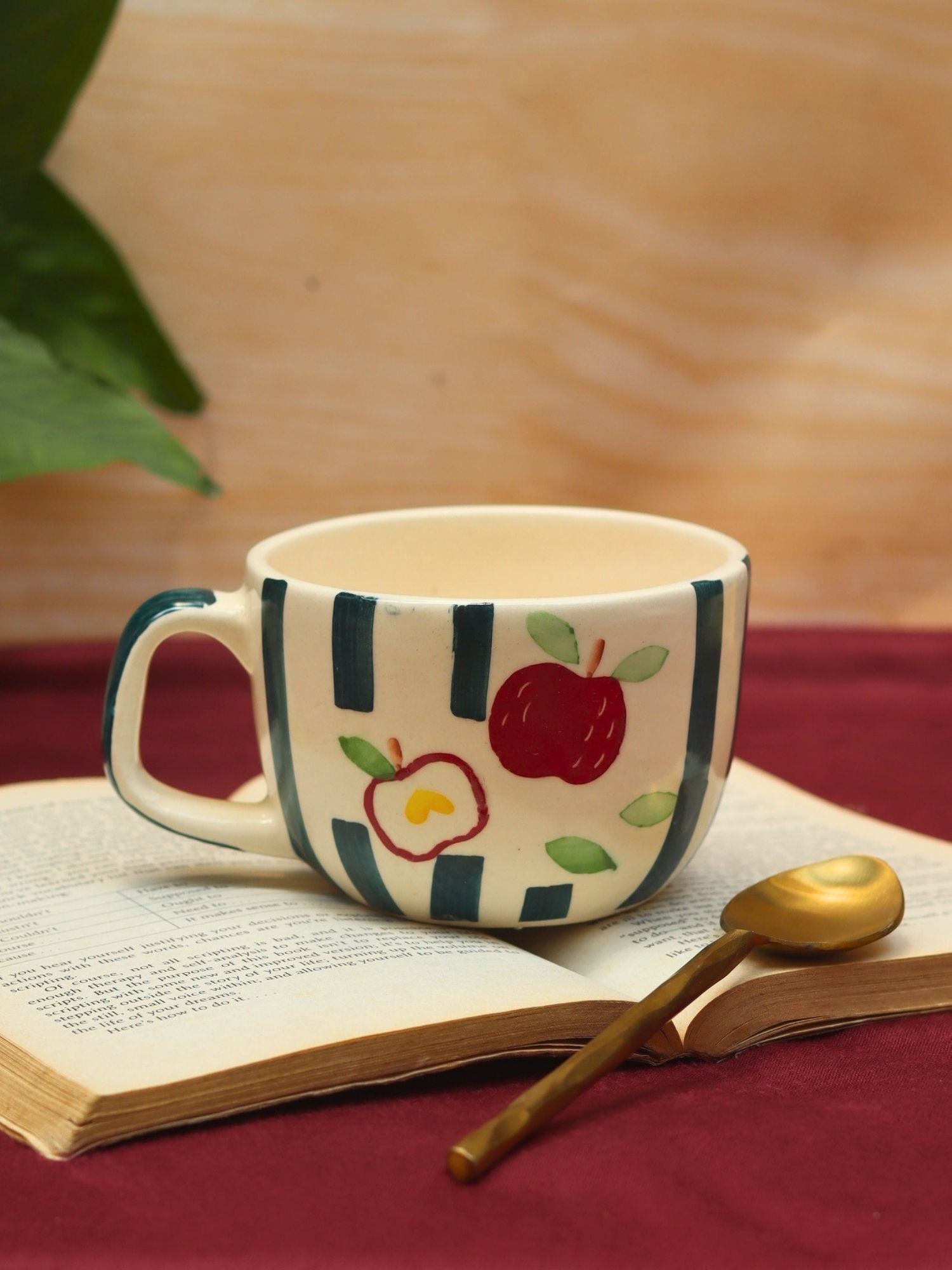 Apple Mug with premium quality material