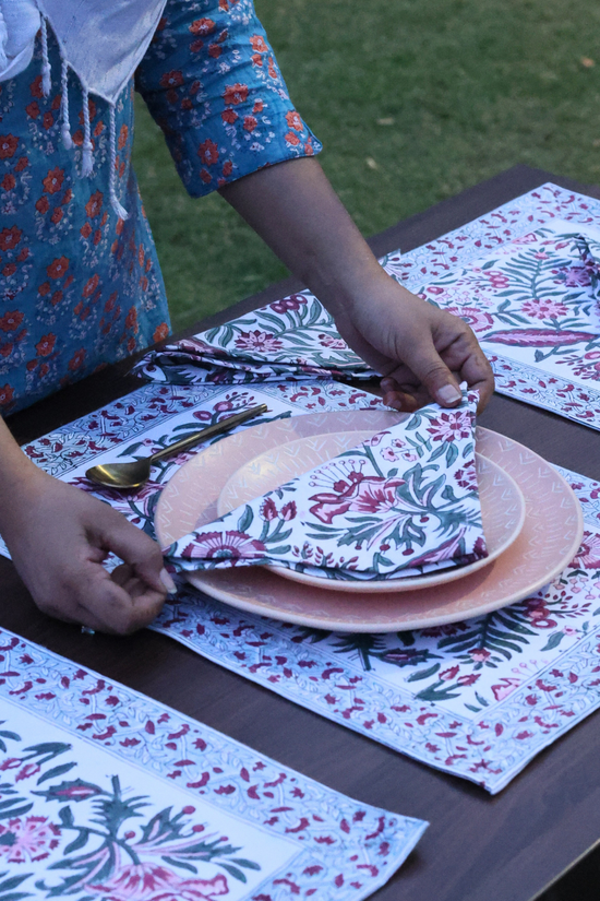 Block printed table mat & napkin