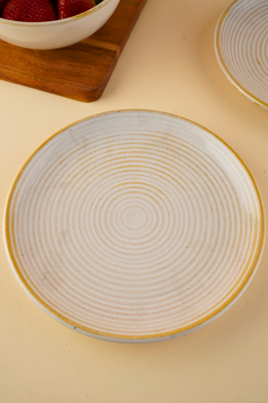 pearl white swirl quarter plate with white color