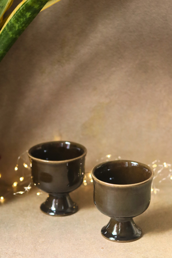 ice cream goblet with glossy black color