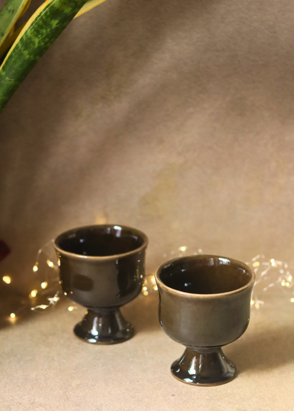 ice cream goblet with glossy black color