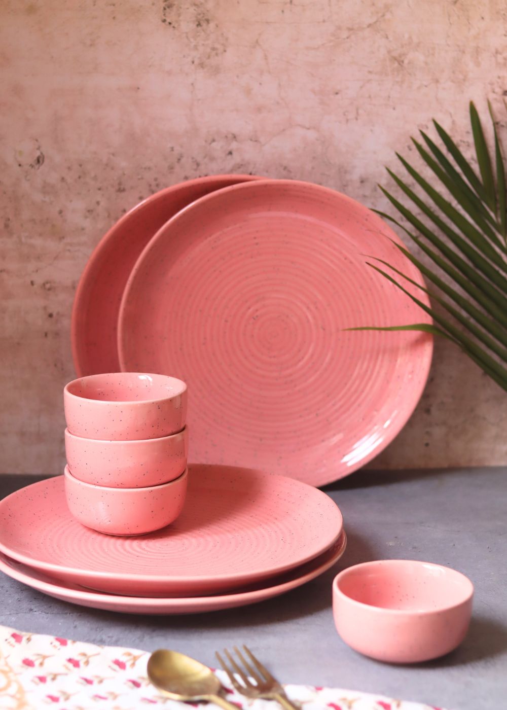 Set of 8 - Rosy Pink Dinner Set made by ceramic