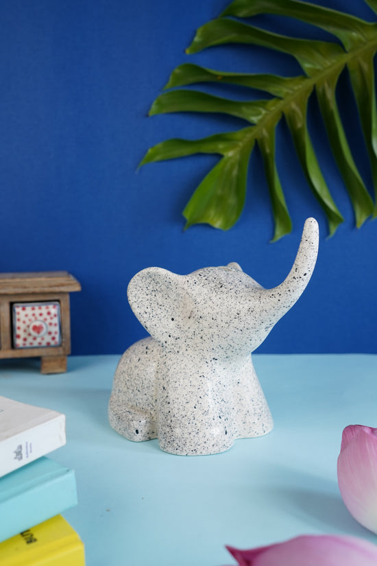 Ele Piggy Bank made by ceramic