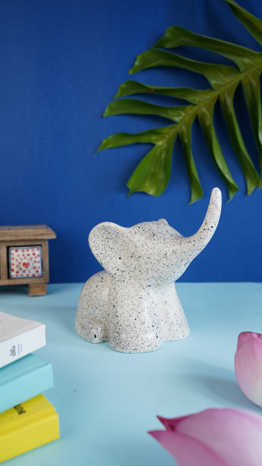 Ele Piggy Bank made by ceramic