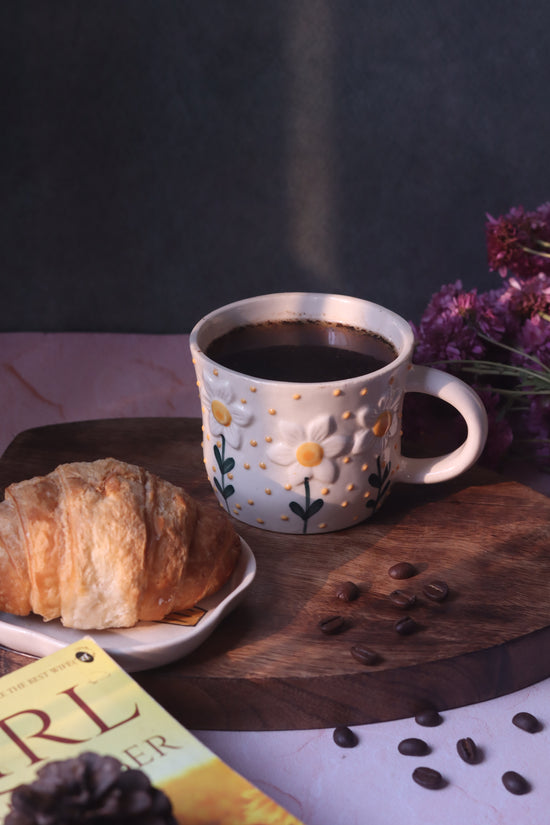 White Daisy Mug