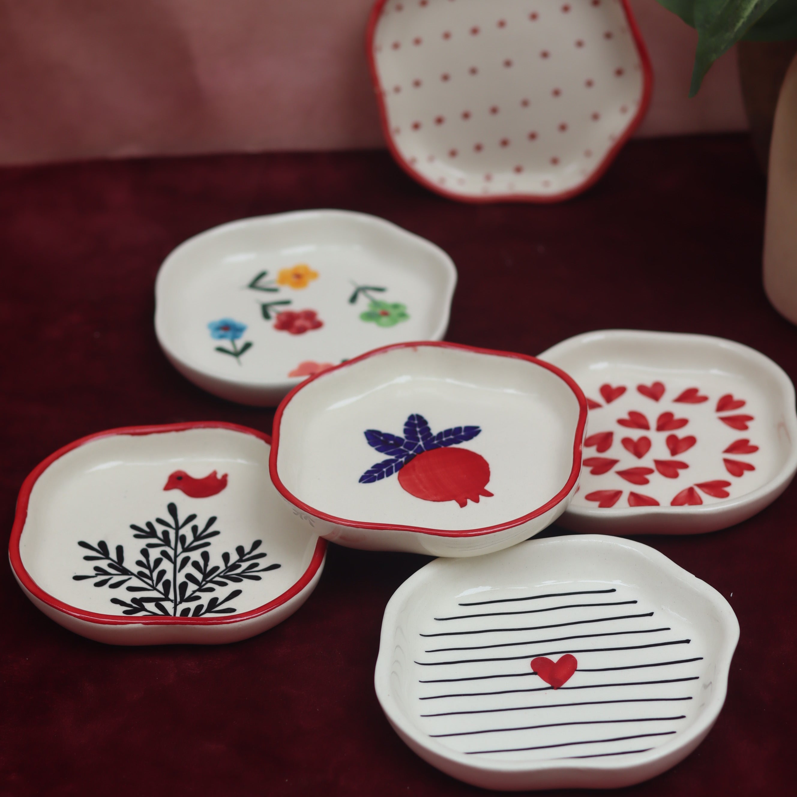 Set of 6 {red & black) handmade dessert plates (For the price of 5) made by ceramic