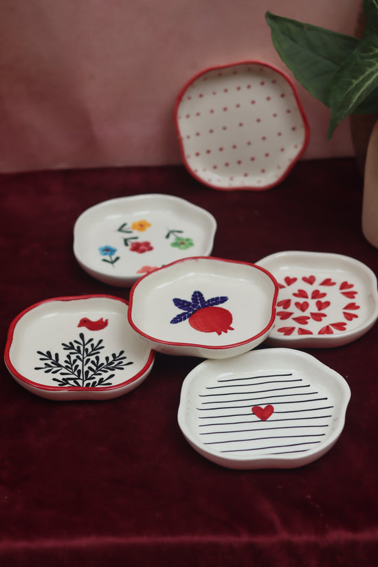 Set of 6 {red & black) handmade dessert plates (For the price of 5) made by ceramic
