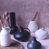 Set of 6 Black & White Vases (for the price of 5)