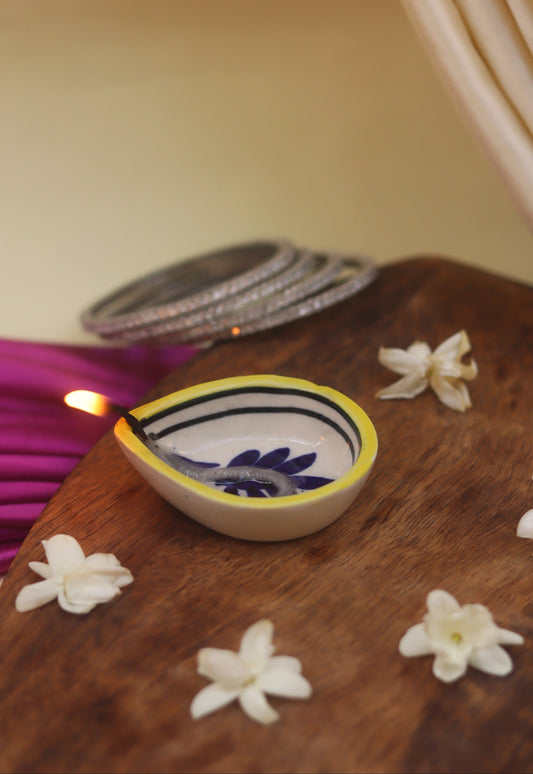 Set of 4 - Abstract Floral Diya
