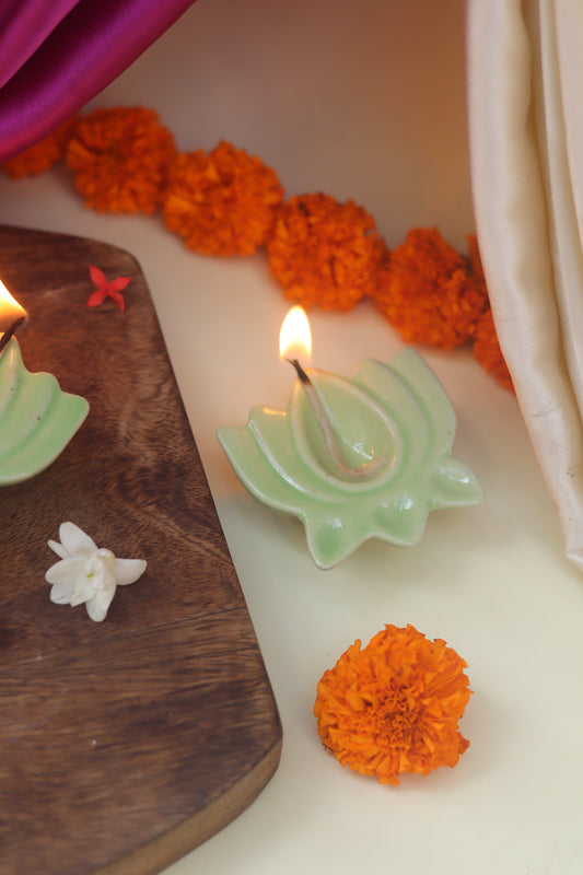Set of 4 - Green Lotus Diya