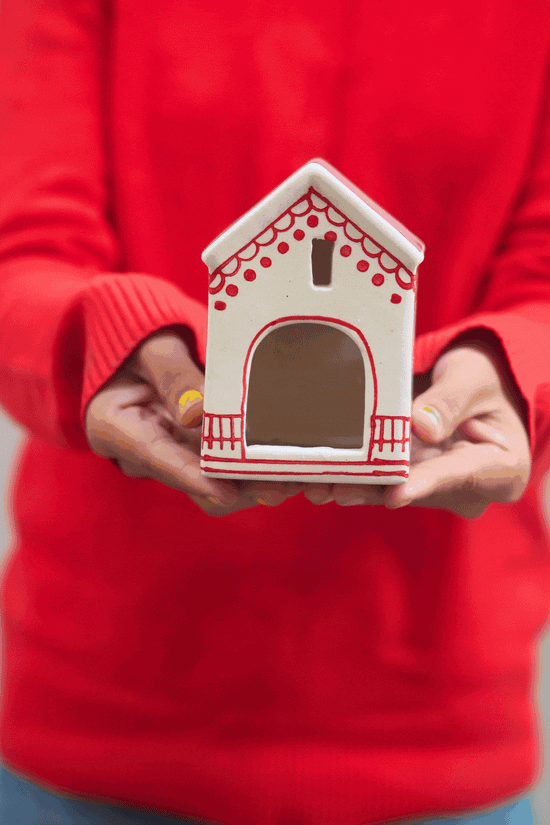 Christmas Hut Tea light Diffuser