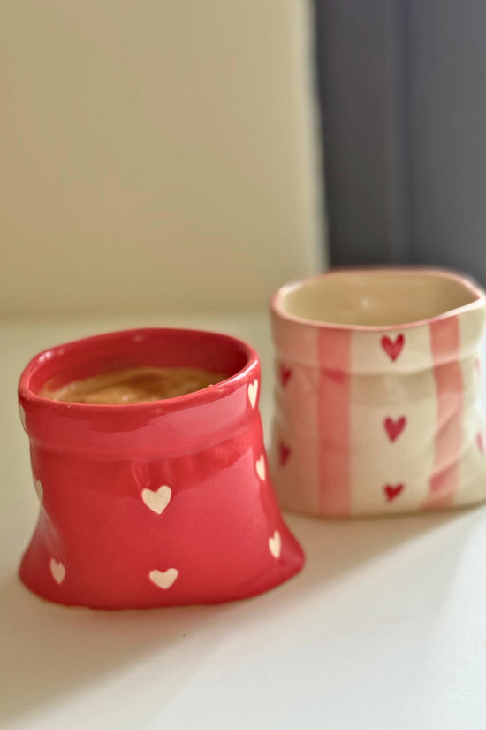 Lead free Set of 2 - Red Heart Pouch & Pink Striped Pouch Mugs Combo