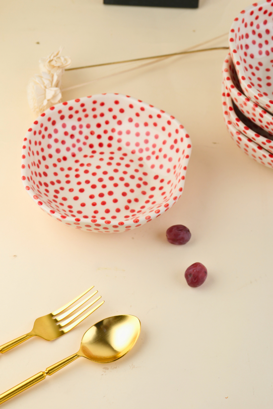 Ceramic bowls with cutleries