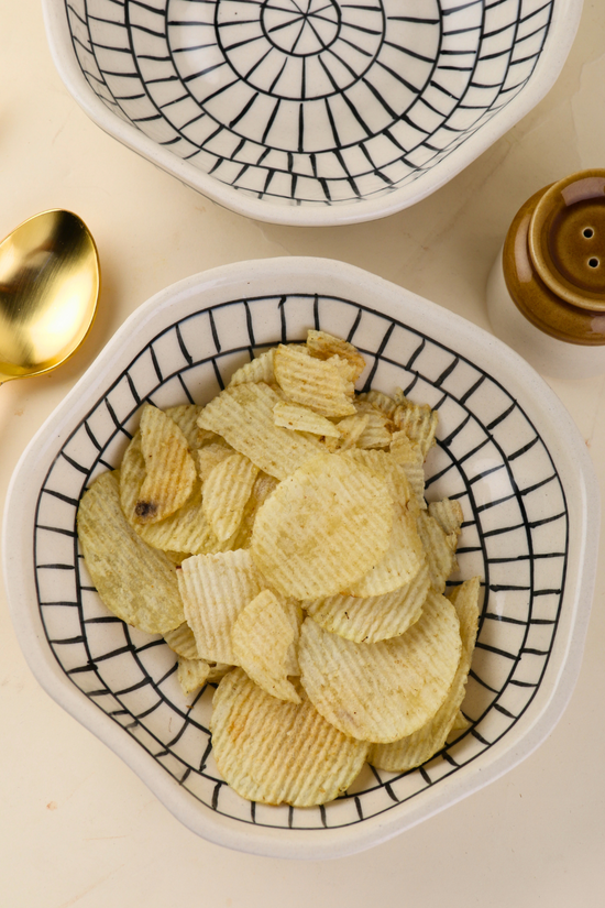 Dinnerware ceramic zebra bowls with snacks 