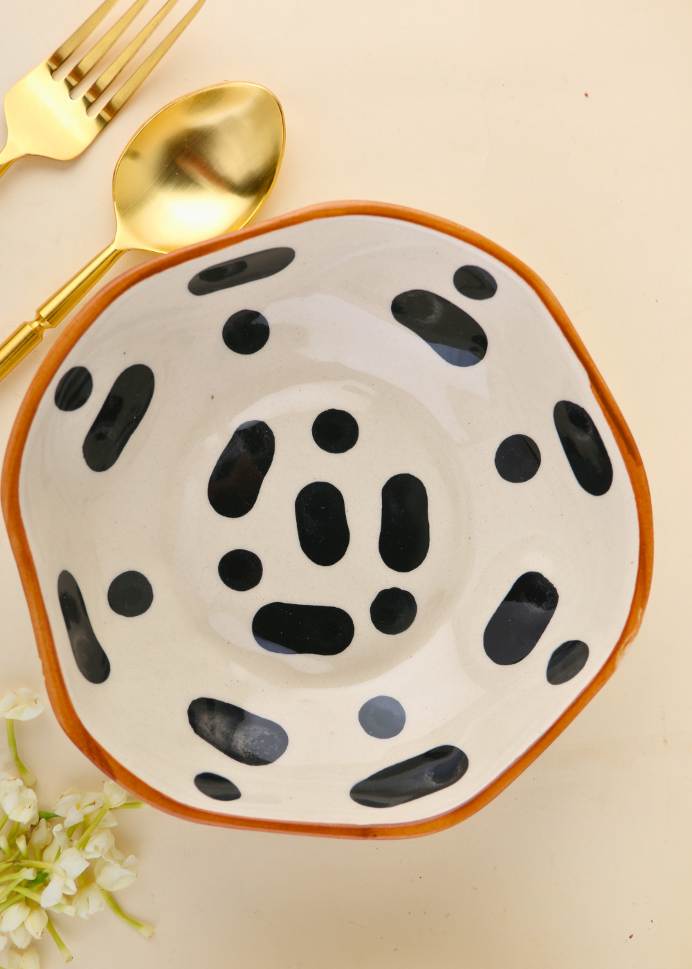 bowl, dinnerware
