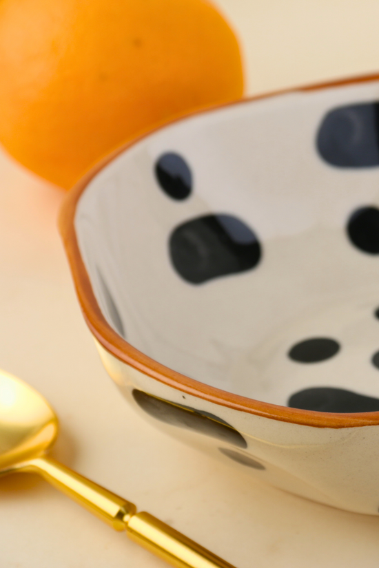 Black blocks bowl with spoon
