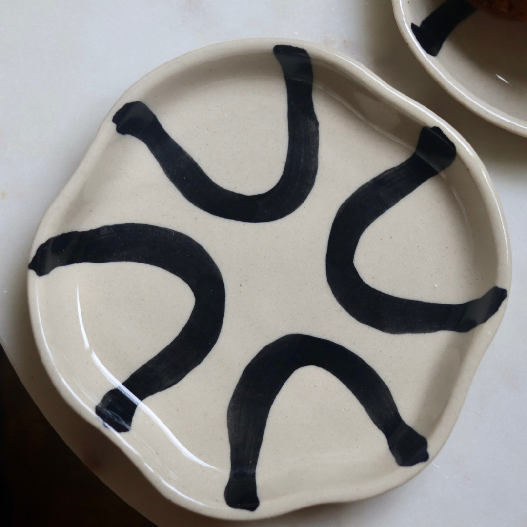 Black & white handmade ceramic dessert plate 