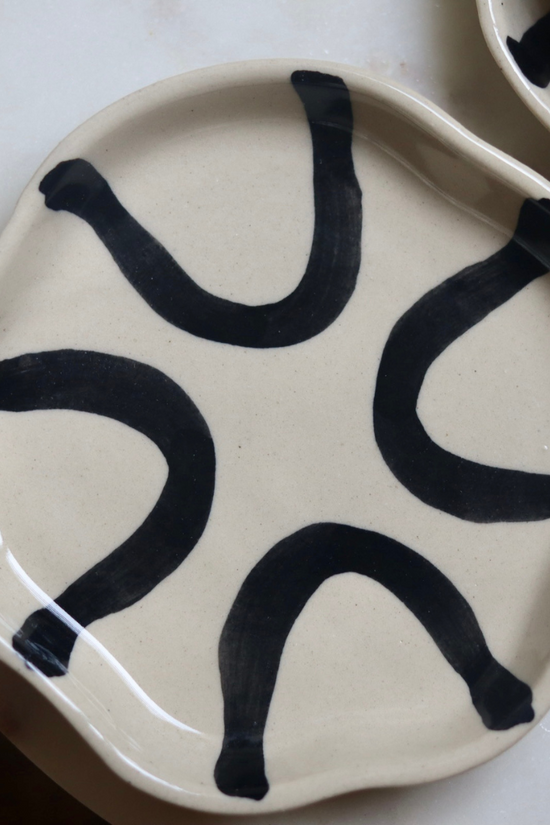 Black & white handmade ceramic dessert plate 