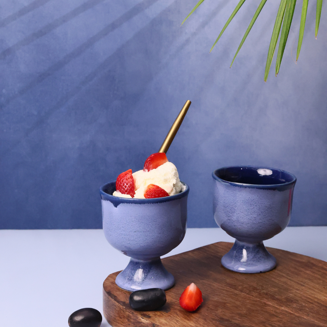 Blue ice cream goblet with icecream