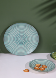 Green spiral dinner plate 