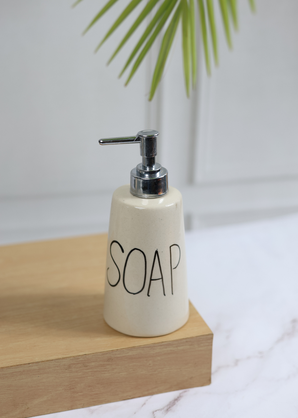 Metal handle soap dispenser 
