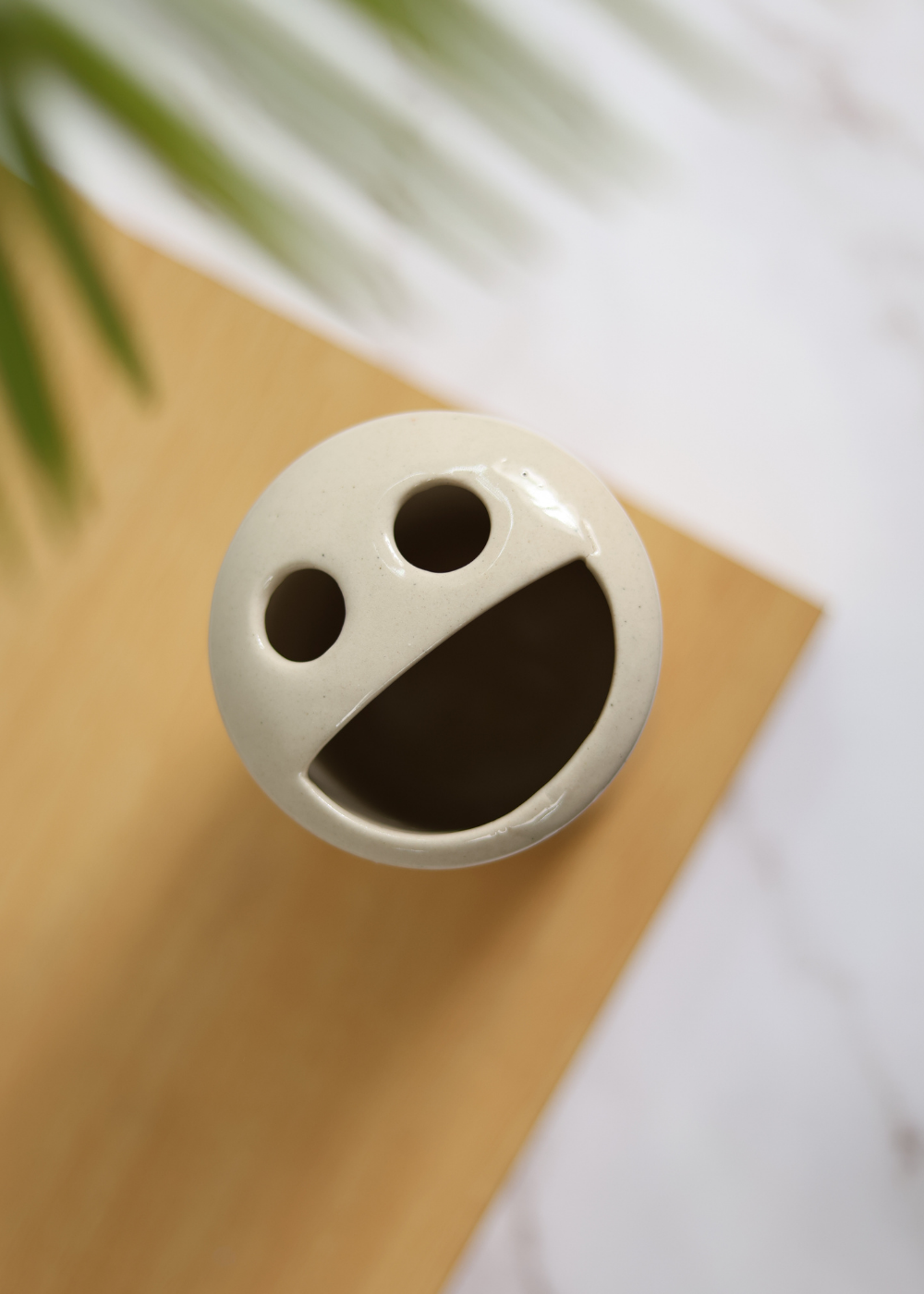Brush - Brush Holder