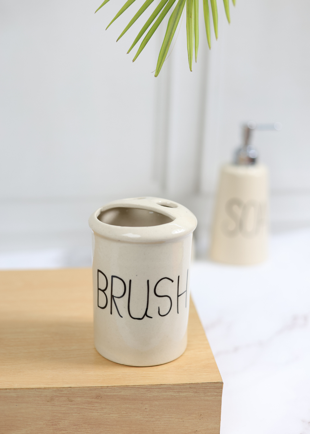 Brush - Brush Holder