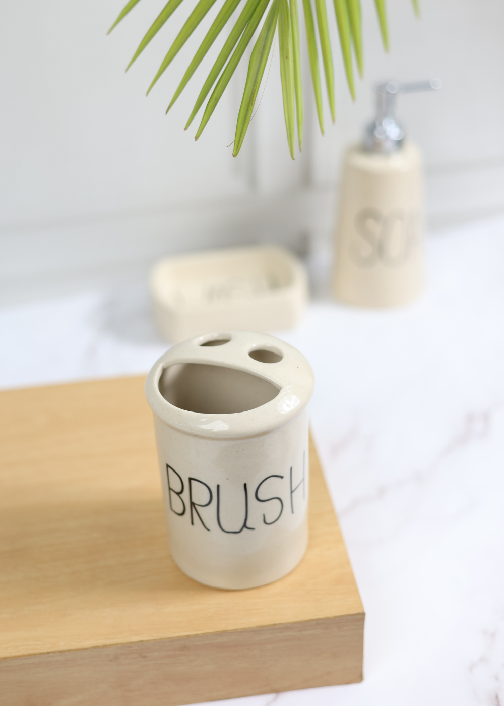 Brush - Brush Holder