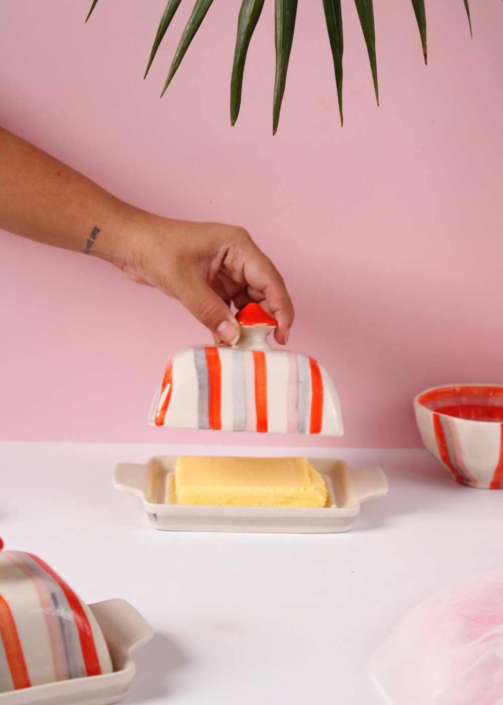 Marmalade butter dish with butter