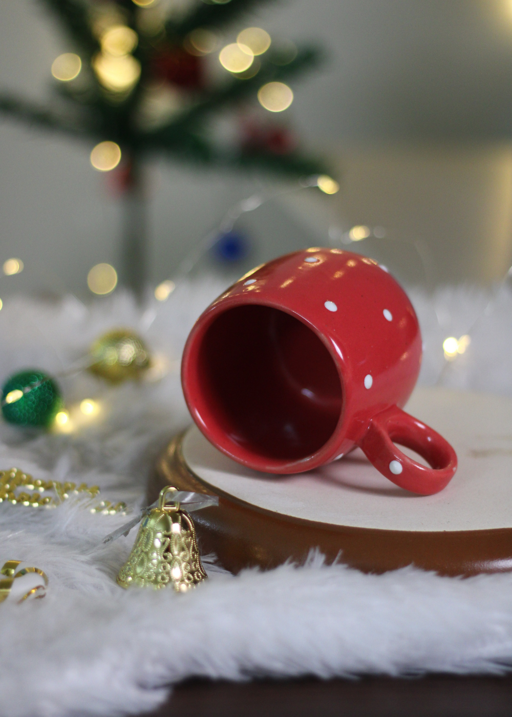 Christmas cuddle mug red polka