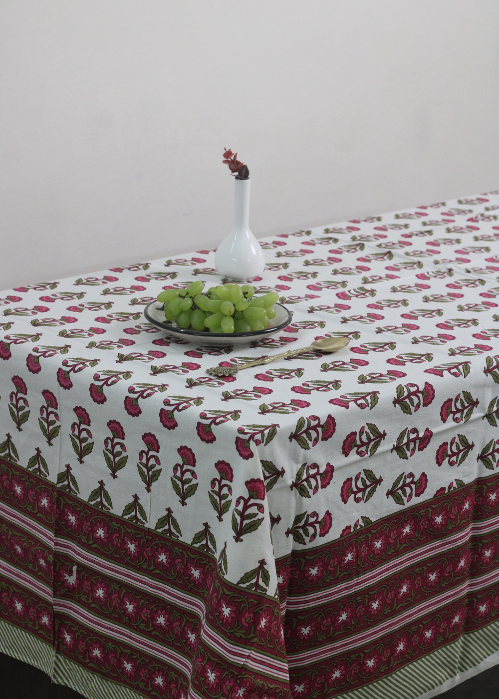 Cotton magenta pink floral table cloth 