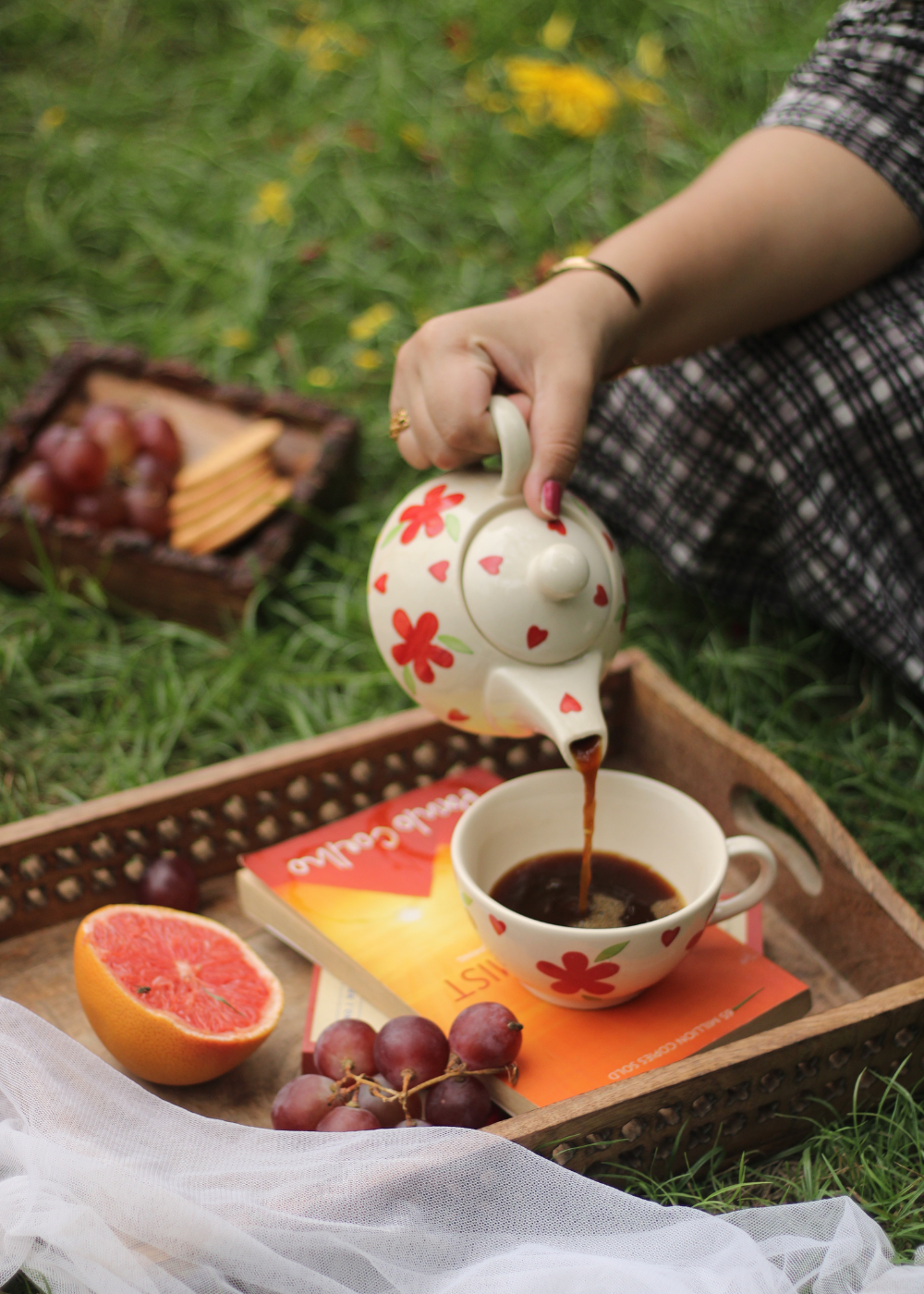 Ceramic tea set with tea 