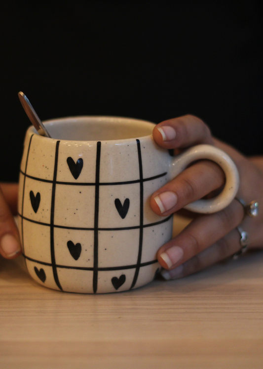 Black Heart Chequered Cuddle Mug