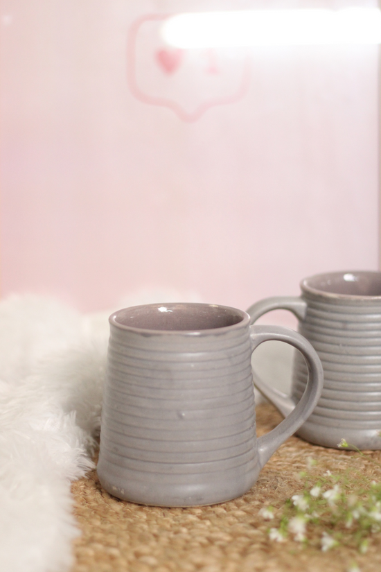 Ceramic coffee mugs 
