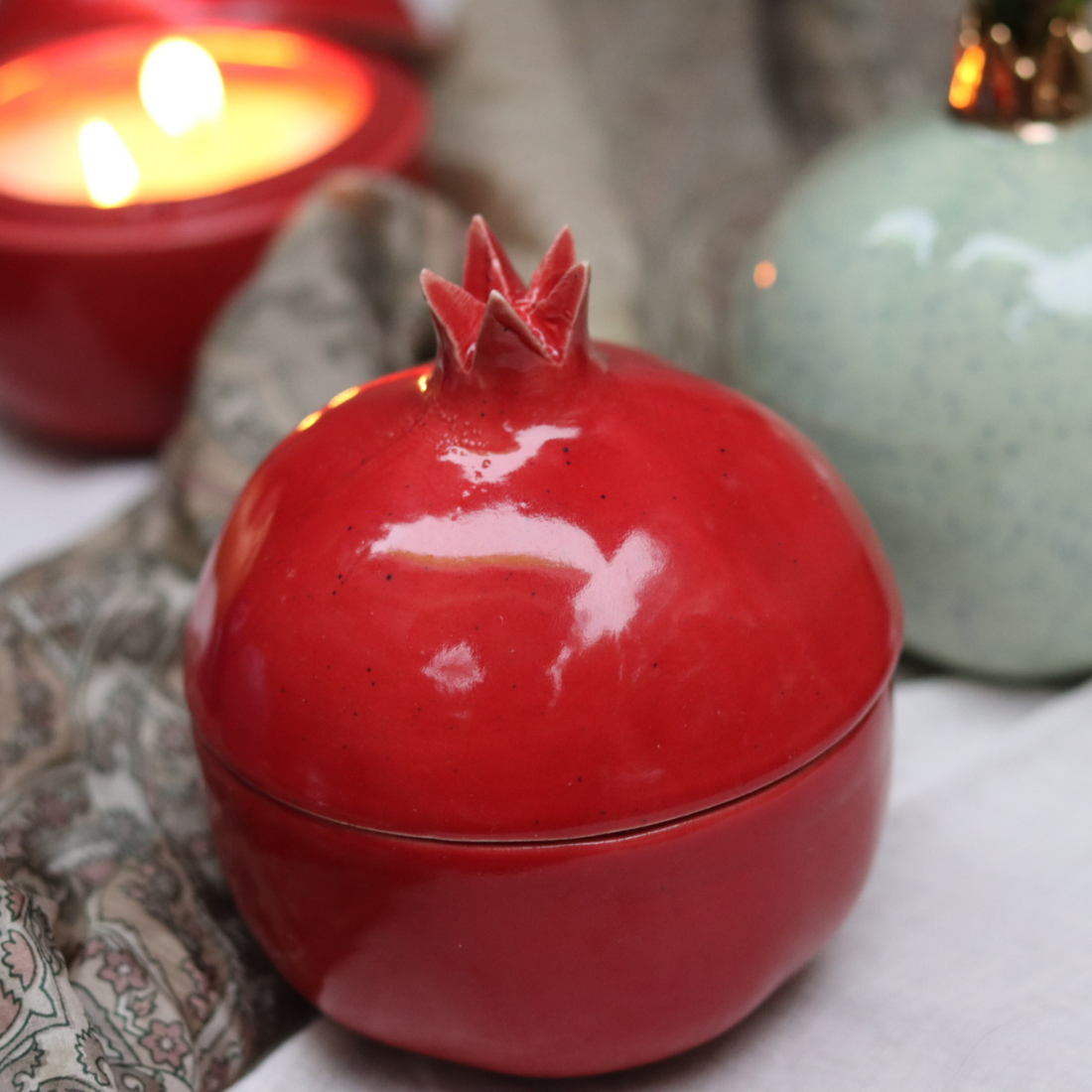 Red anar candle vanilla scented
