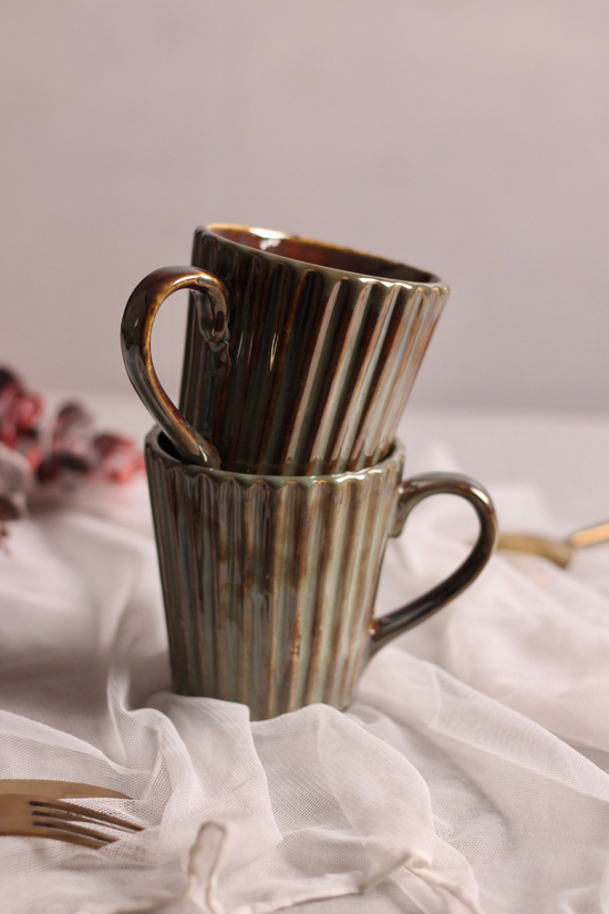 Lined olive coffee mugs 