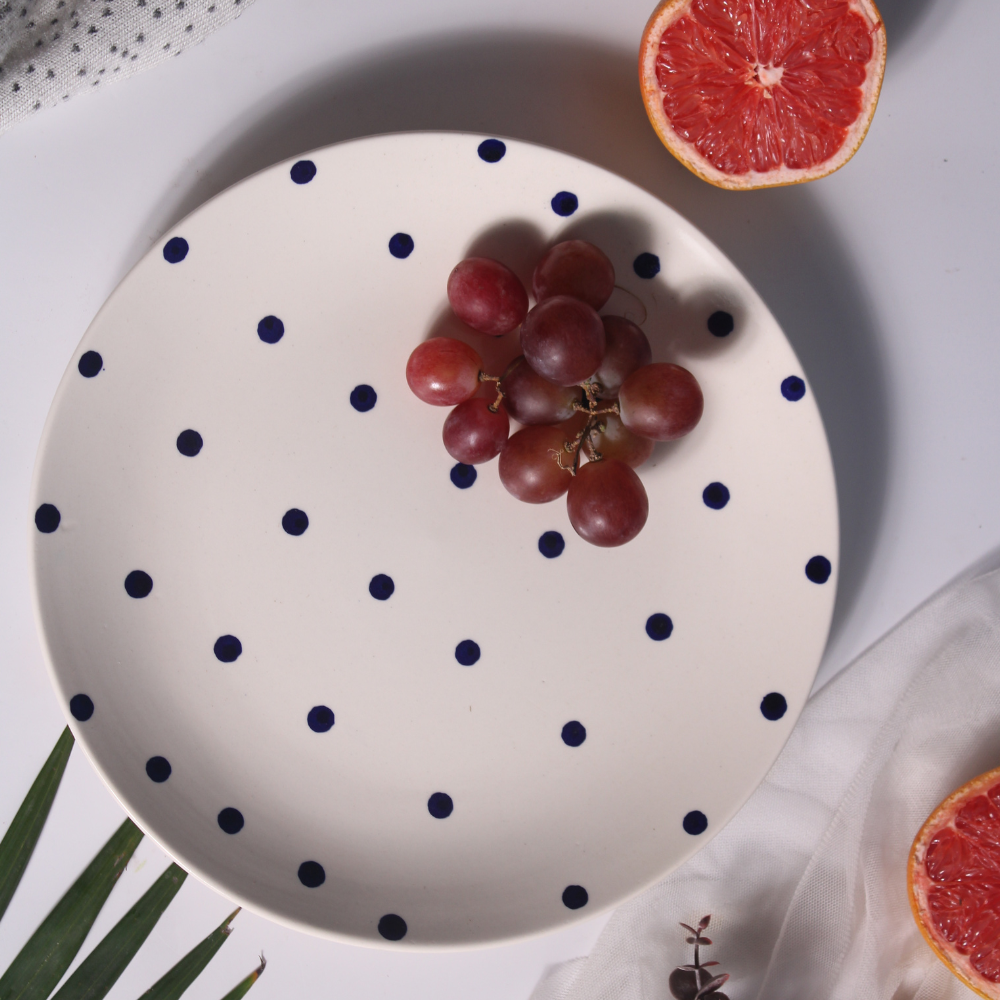 Blue polka dinner plates with fruits