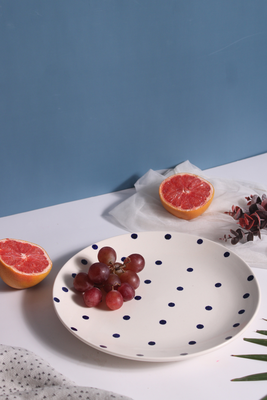 Dinner plates blue polka 