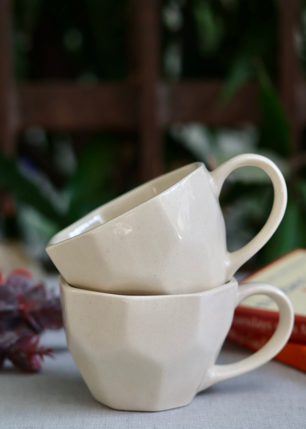 Ceramic coffee mugs white 