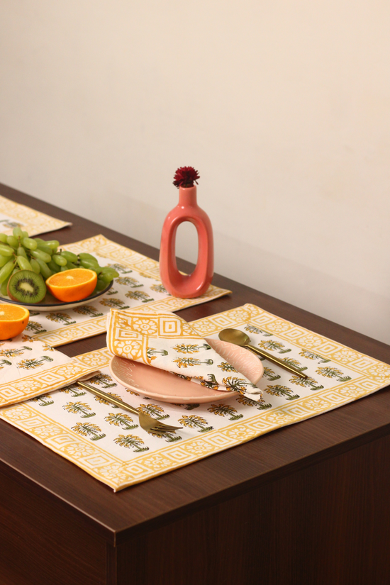 Handmade block printed table mat & napkin