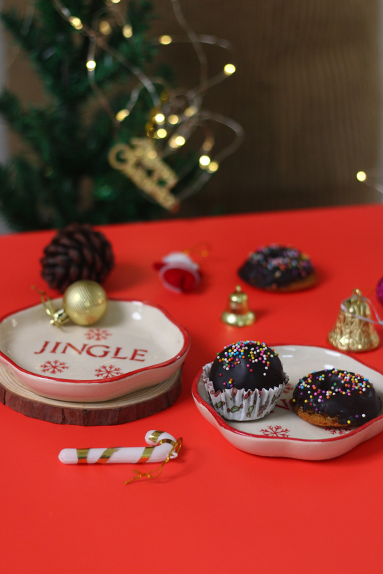 Jingle handmade christmas dessert plates