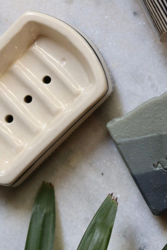 Black Lined Soap Dish