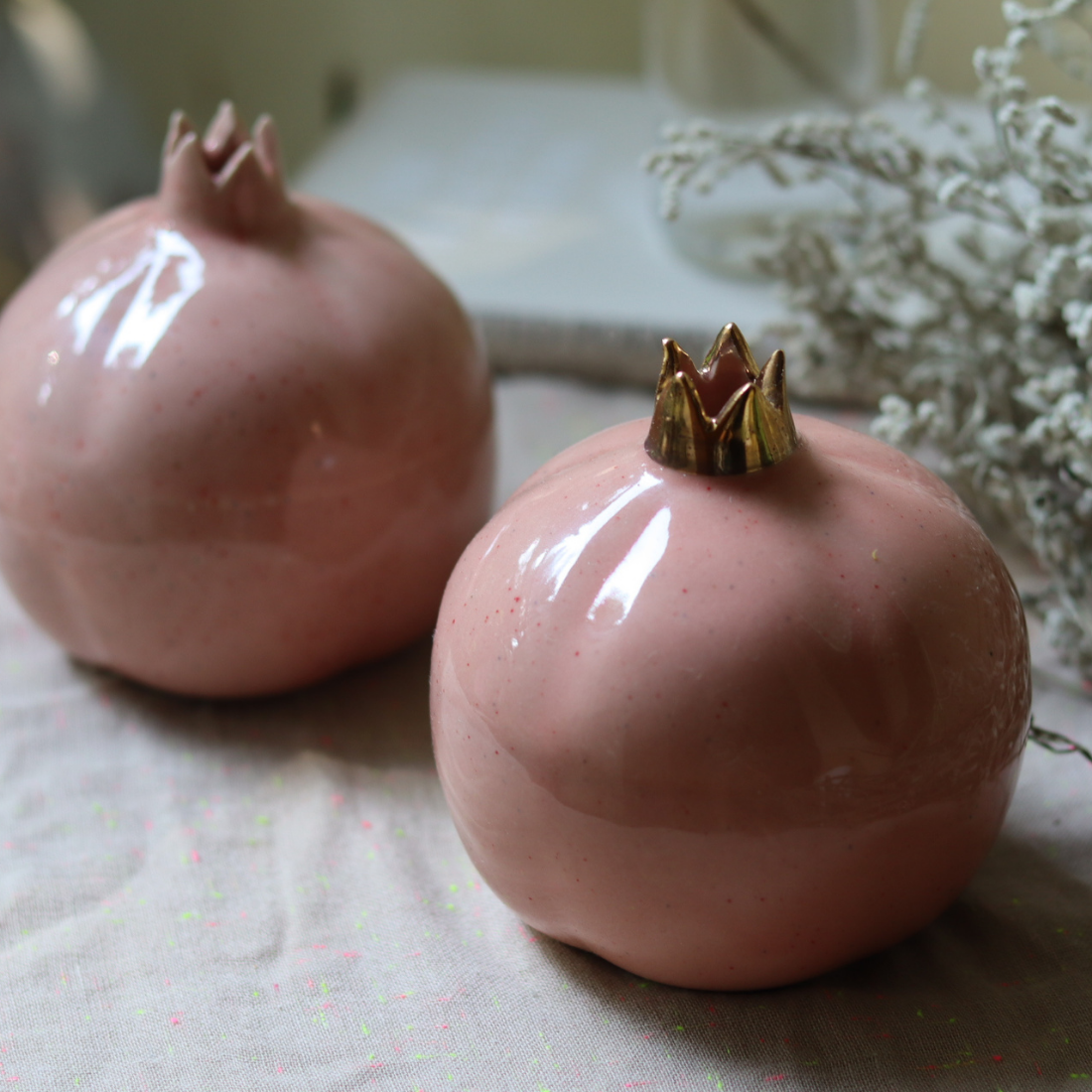 Two anar vases pink color