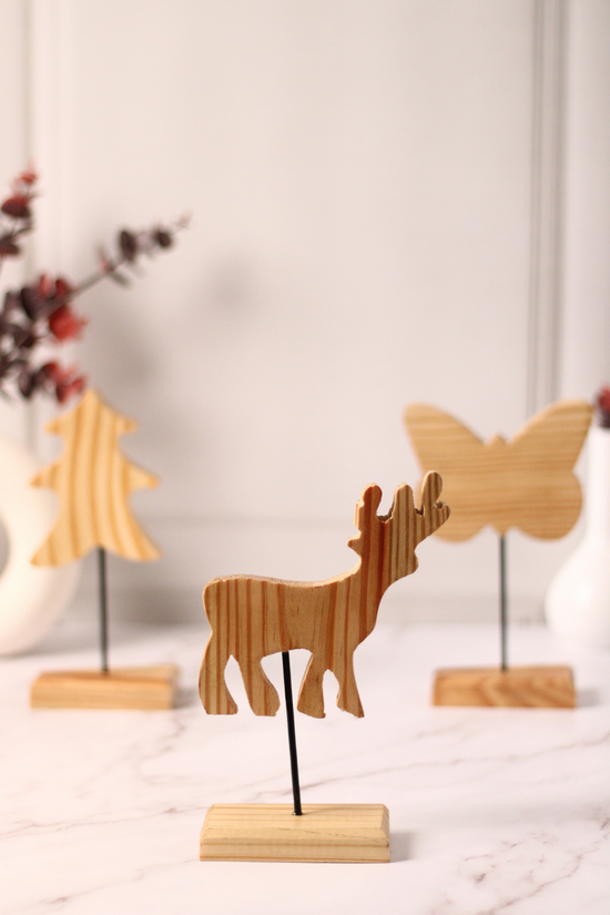 Wooden Reindeer Stand