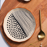 Dots & lines plate with spoon