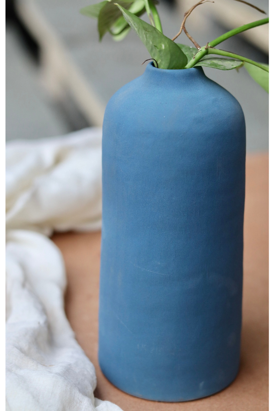 Matte blue flower vase 