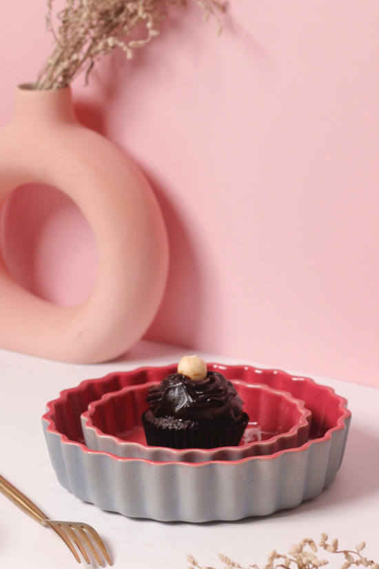 Ceramic baking dish with dessert 