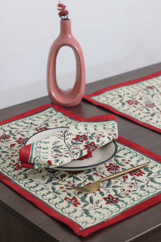 Red Motif Table Mat & Napkin