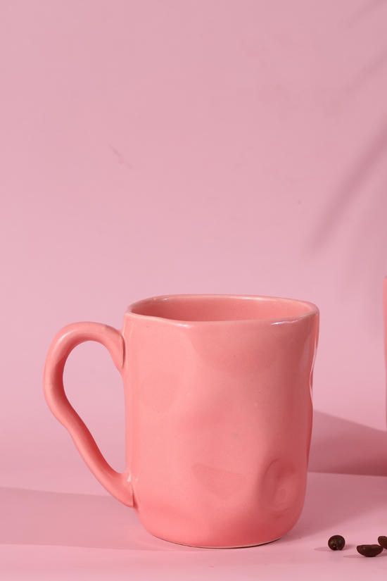 Pink coffee mugs 